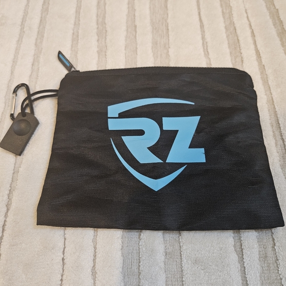RZ recovery zone zipper pouch - Picture 2 of 5